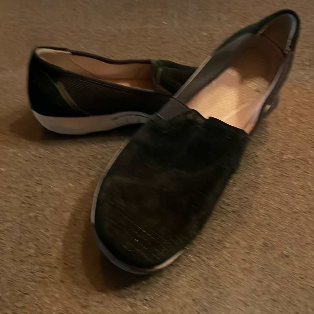 Dansko Harriet Stretch Suede Black